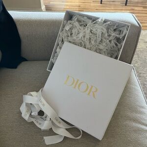 DIOR Beauty Square Birthday Gift Box White/Gold Pebbled 8.25"×8.25"×4" EMPTY
